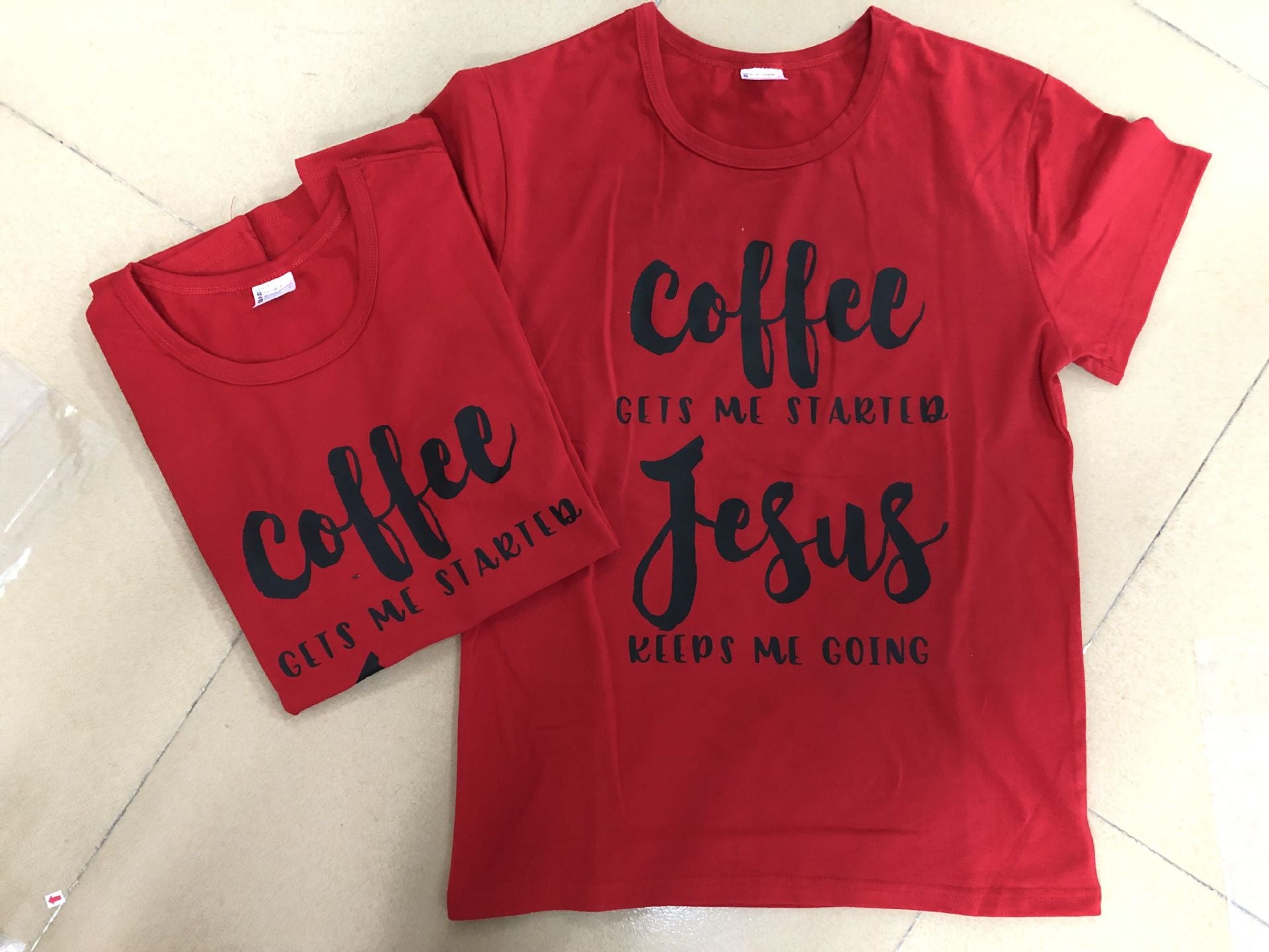 Jesus keeps me going T-shirt
